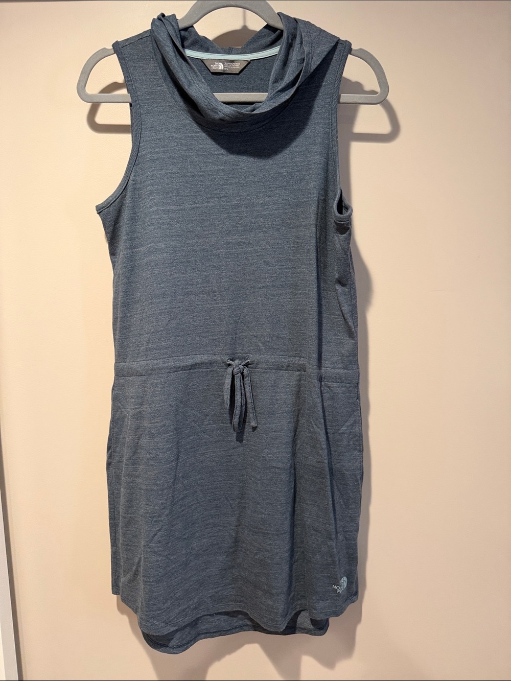 The North Face Women's Sleeveless Hooded Drawstring Dress in Slate Blue
